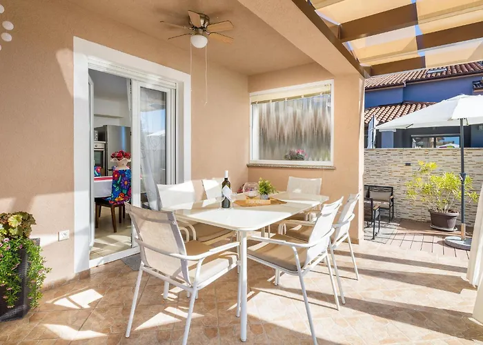 Magnolia Holiday home Pula